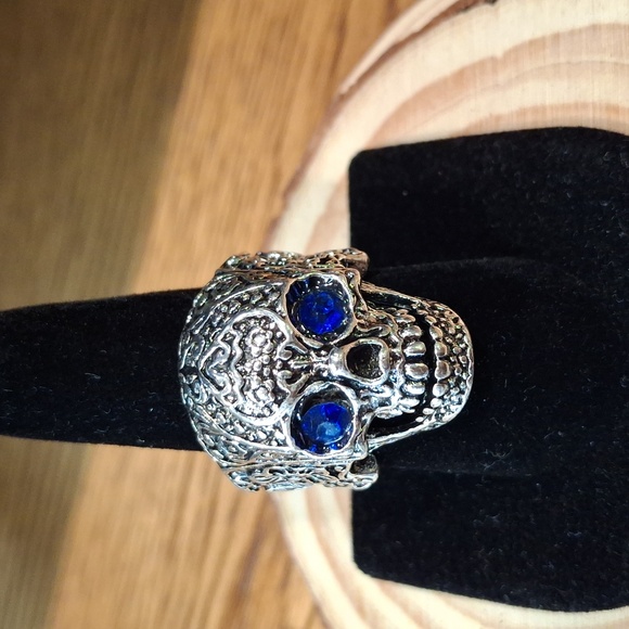 Intricate Skull Ring with Blue Accents - Picture 2 of 4